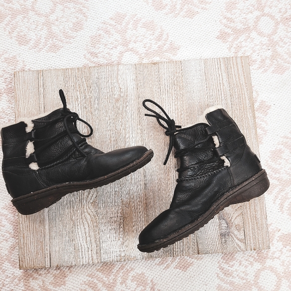 fuzzy moccasin boots